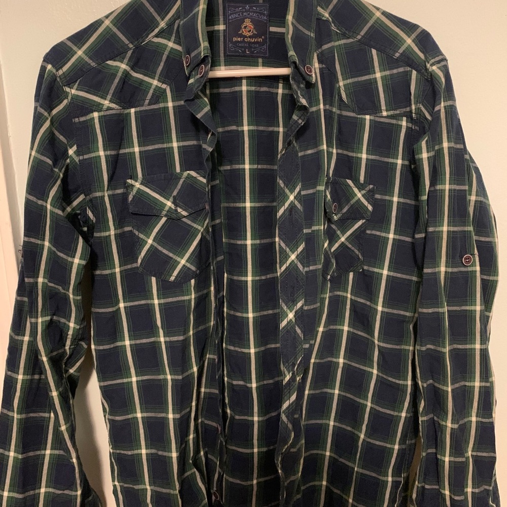 This mens shirt used but Very good